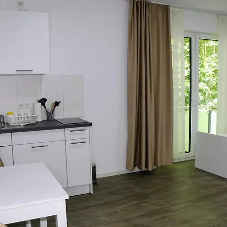 & Burglesum Apartment *